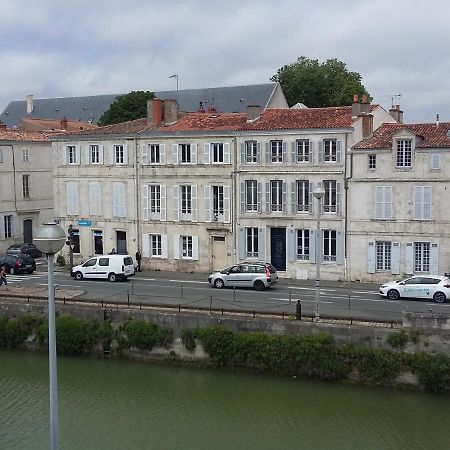Charmant 2 Pieces Au Coeur De La Rochelle, Ideal Pour 2 Personnes - Fr-1-551-33 拉罗歇尔 外观 照片